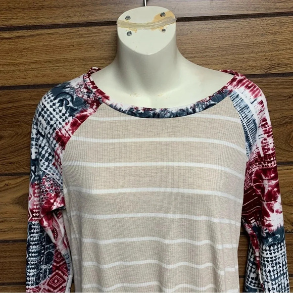 Rosemary size small shirt tan/cream striped with printed sleeves - Picture 2 of 7